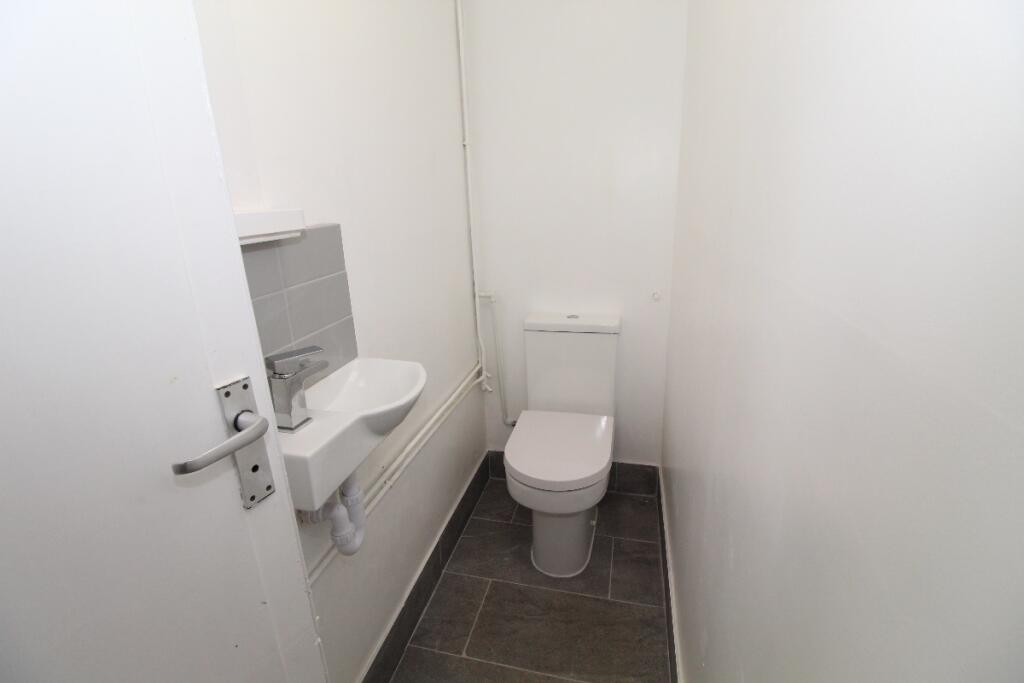 House in Rochdale, Sudden - View 5