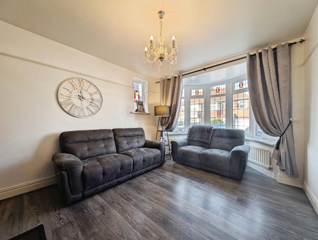 Ovington Grove, Newcastle upon Tyne, NE5 photo 4
