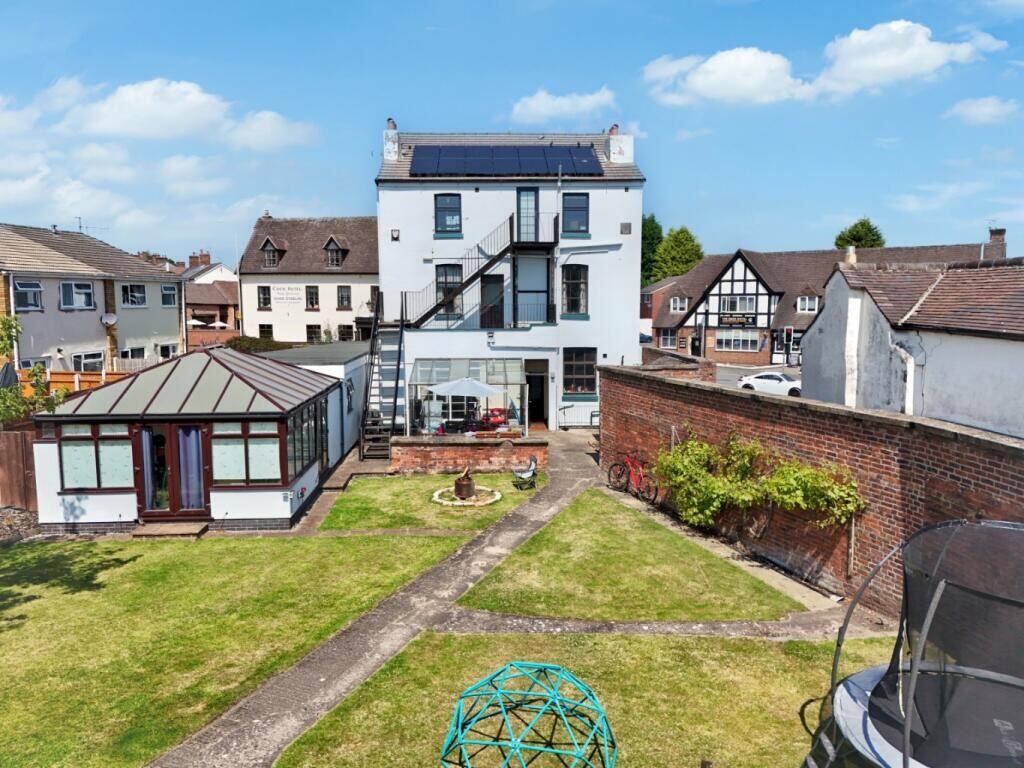 Main image of property: 137 Holyhead Road, Wellington, Telford, Shropshire, TF1 2DH