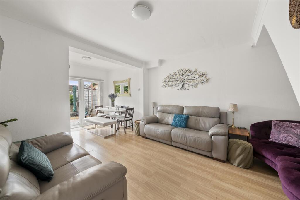 House in Southall - View 3