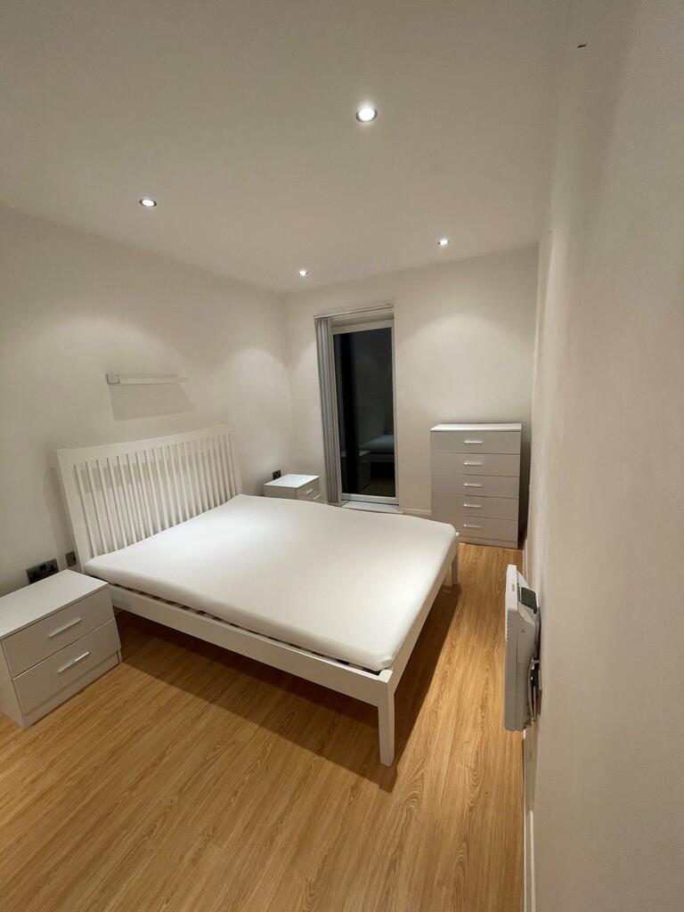 Apartment in Manchester - View 5