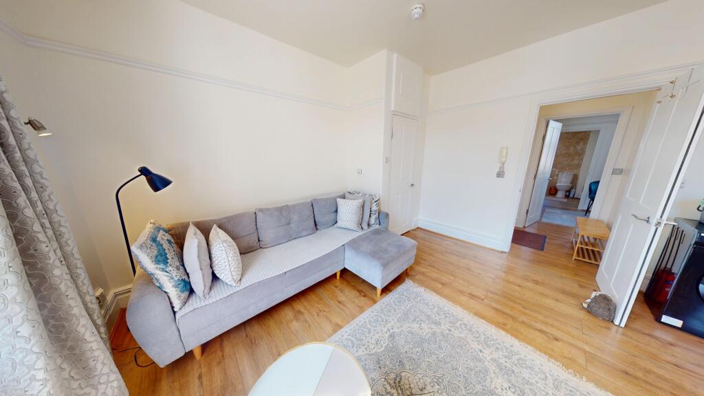 Apartment in Brighton - View 4
