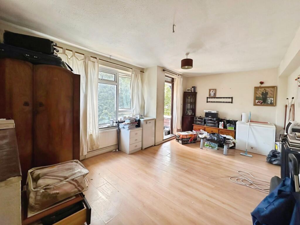 Main image of property: Wren Close, London, E16