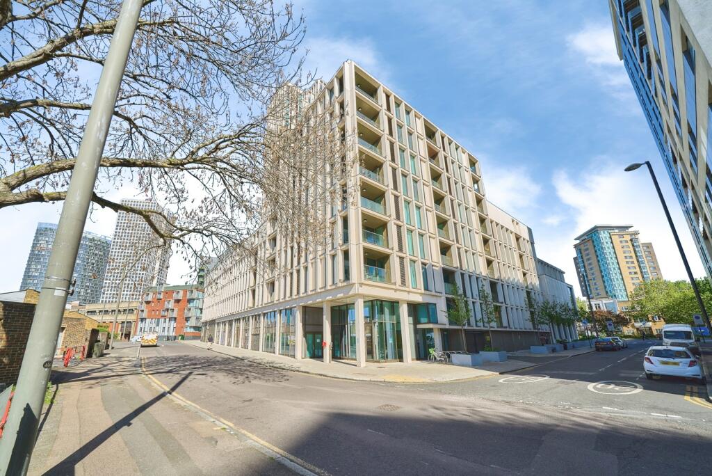 2-bed flat on Jupp Road West, London, E15, £264,000