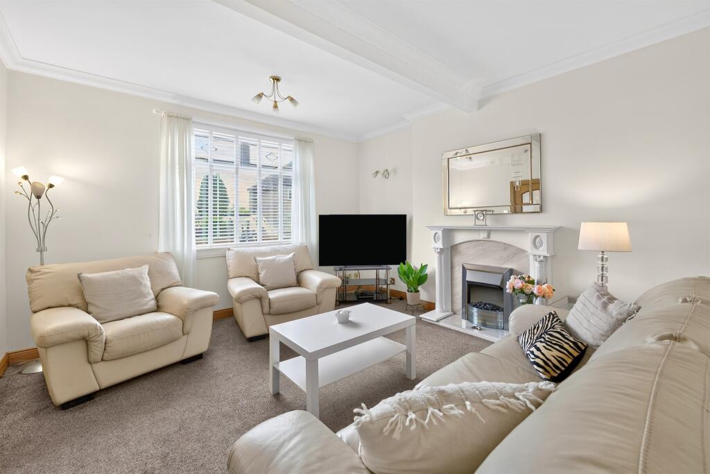 Howden Avenue, Kilwinning photo 4