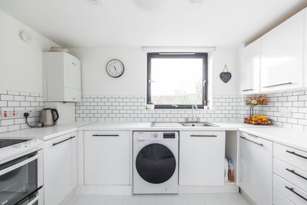 Apartment in Edinburgh - View 5