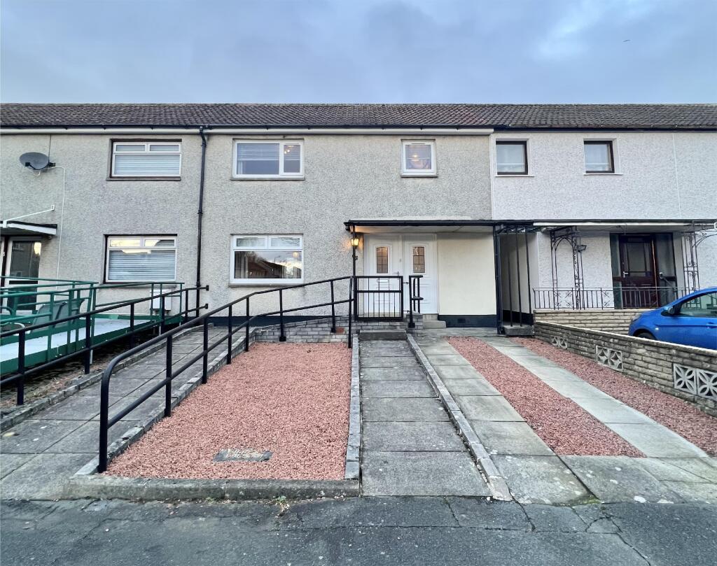 Main image of property: 62 Annick Drive, Dreghorn, Irvine, KA11 4ES