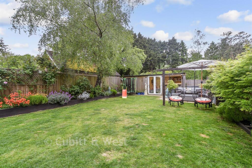 3-bed terraced on Eridge Road, Crowborough, East Sussex, £363,000