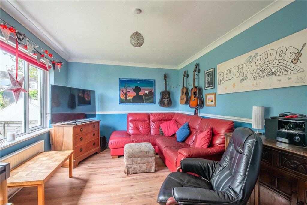 Northfield Crescent, Bingley, BD16 - View 3