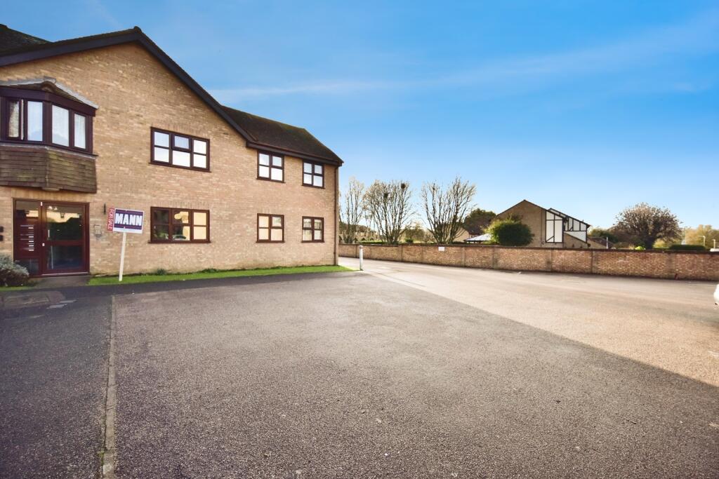 Main image of property: Gentian Close, Weavering, Maidstone, Kent, ME14