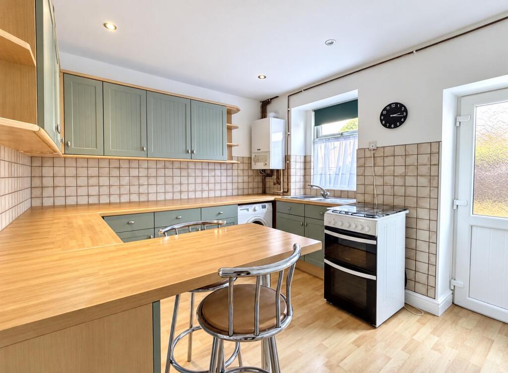 House in High Peak, Buxton - View 5