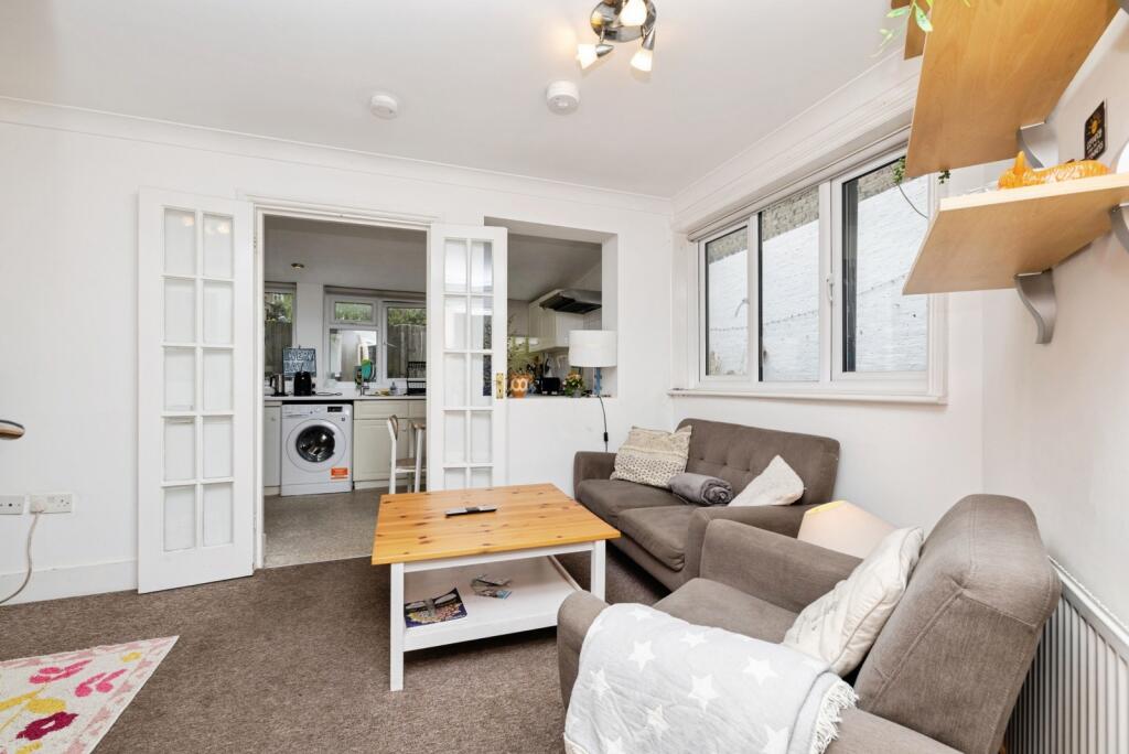 Main image of property: Kennington Lane, London, SE11
