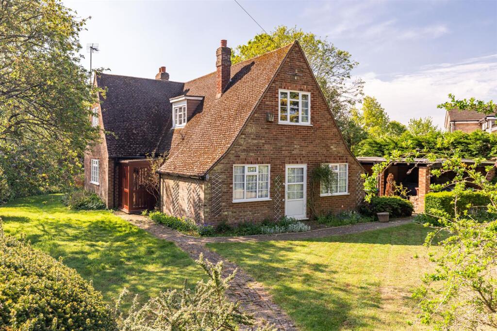 Main image of property: Cowards Lane, Codicote