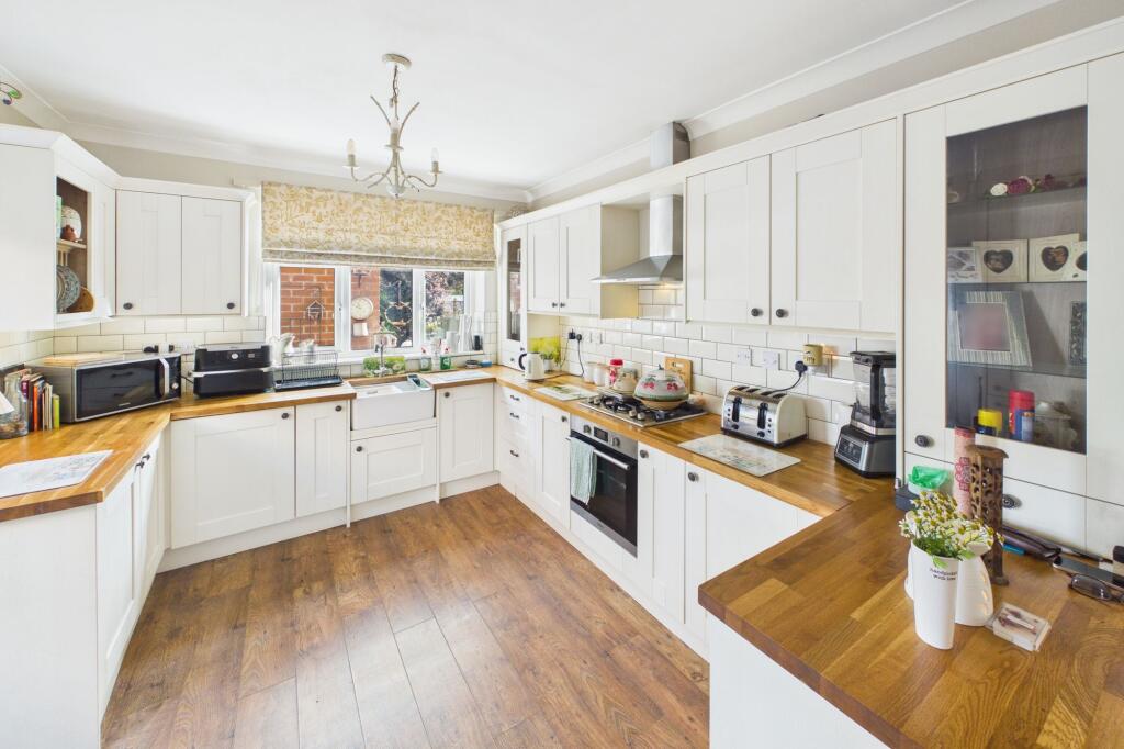 House in Stockton-on-Tees - More