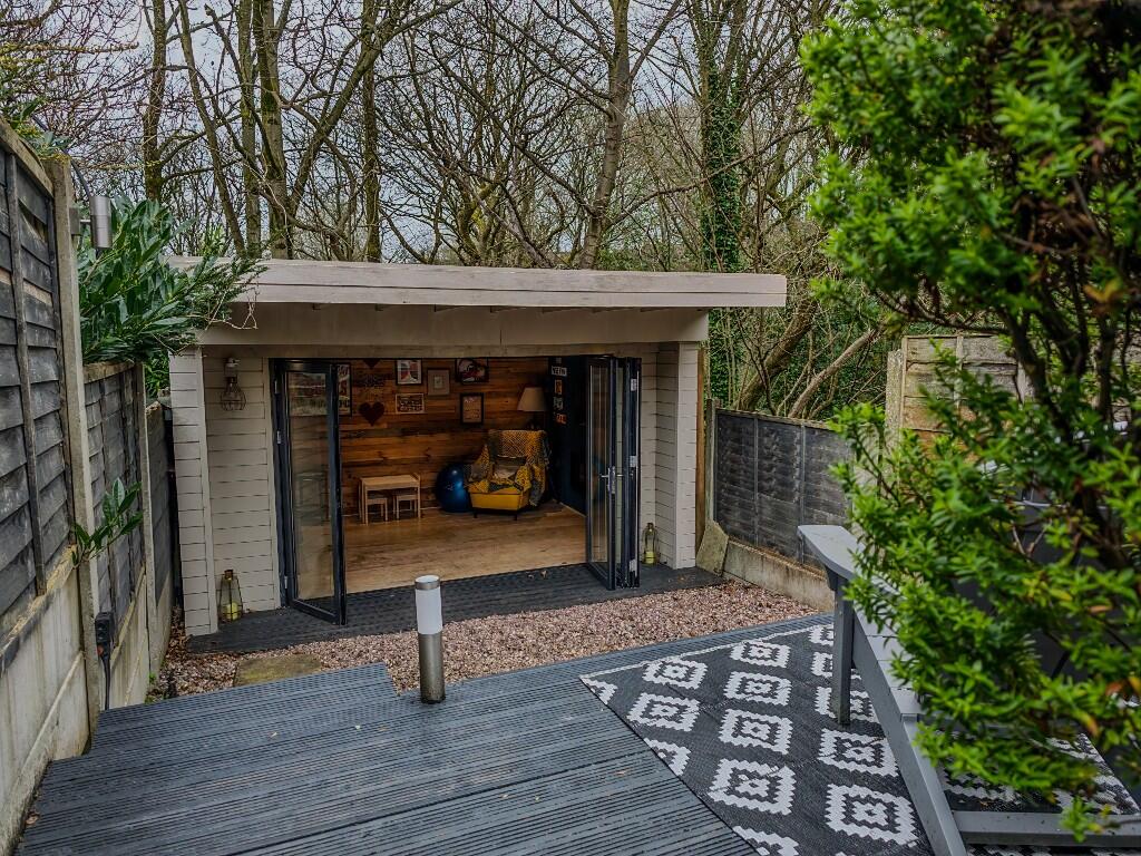 House in Tameside, Greater Manchester - View 2