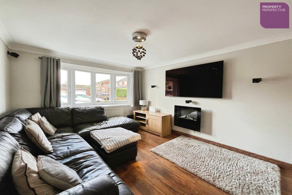 Denbigh Close, LL12 - View 2