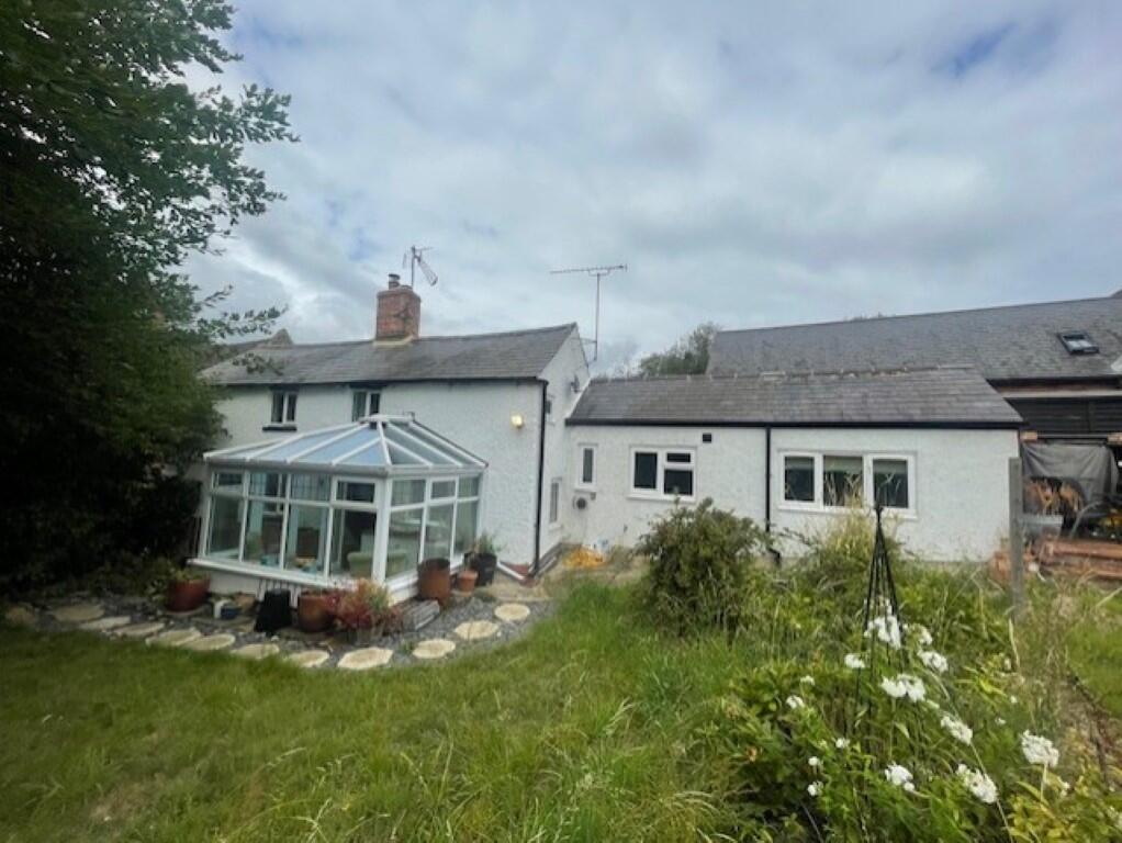 Main image of property: Townsend Lane, NN11