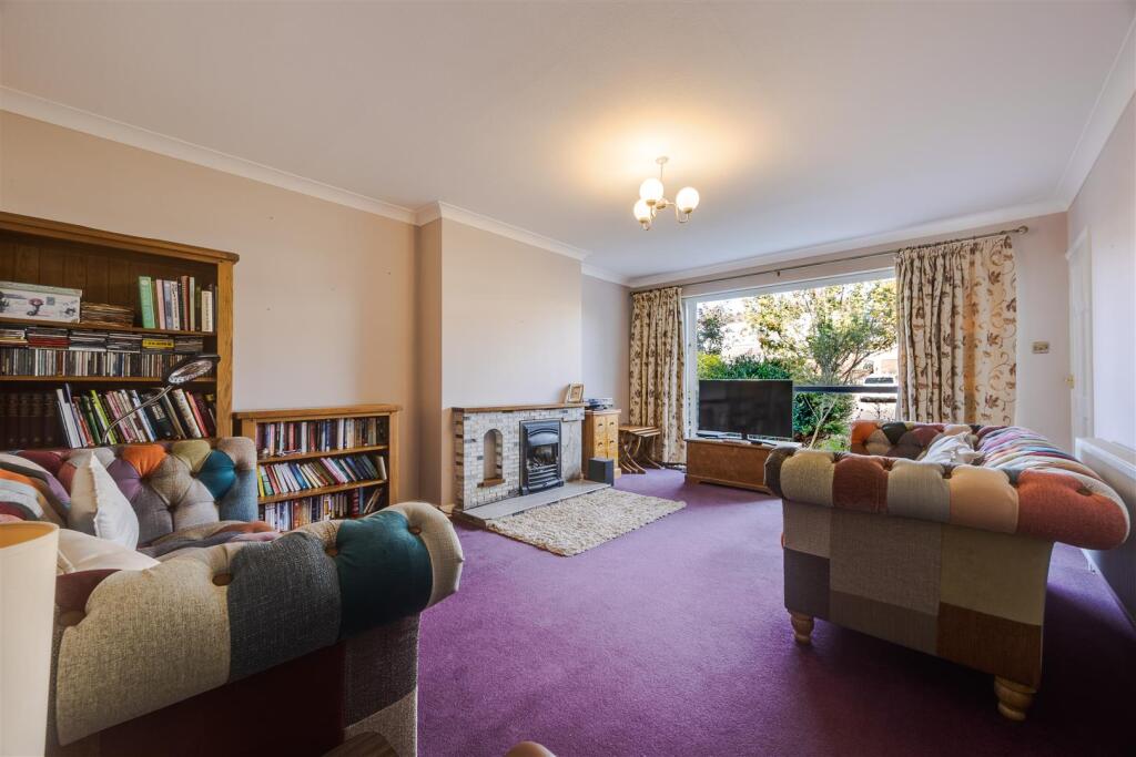 House in West Lindsey, Scotter - View 4
