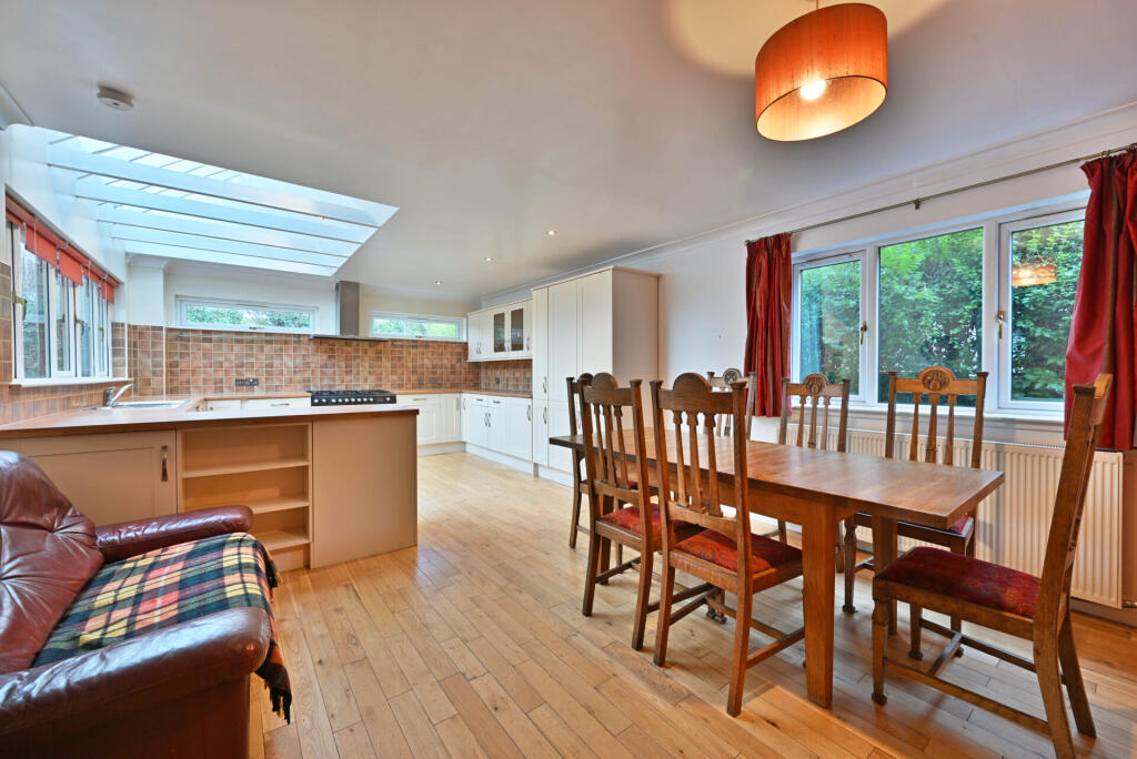 House in Langbank, Renfrewshire - View 5