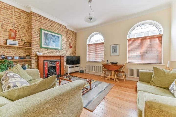 Main image of property: High Street, London, SE25