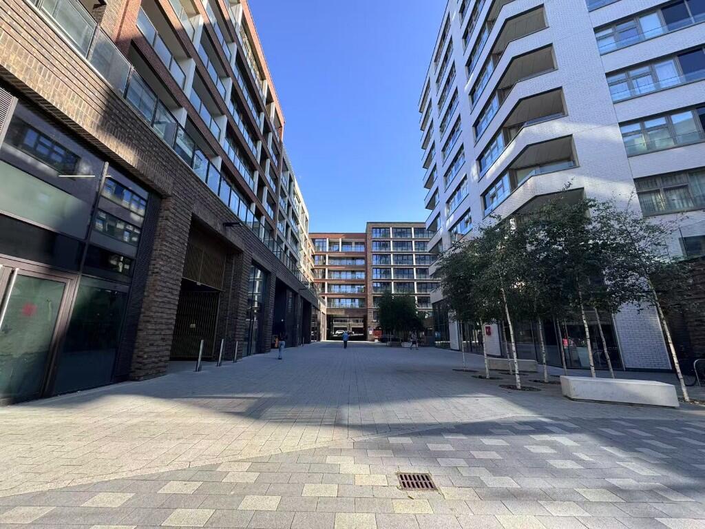 Sterling Way, London, N7