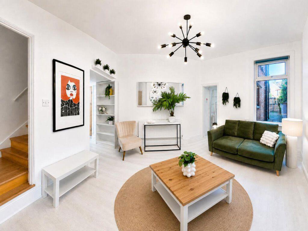 Main image of property: Hartopp Road