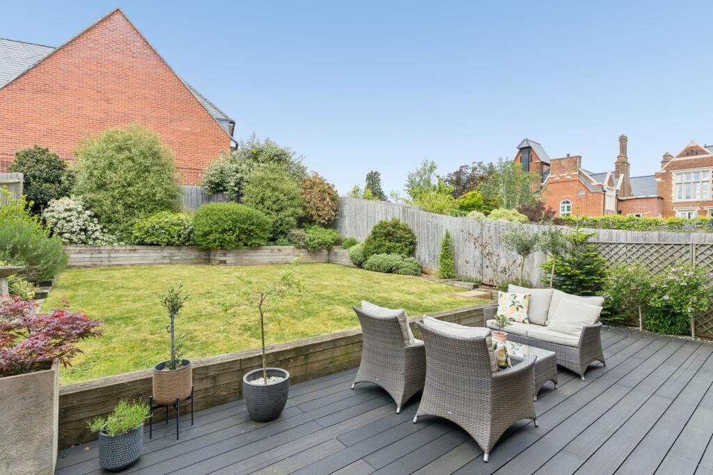 Butterwick Way, Welwyn, AL6 photo 4