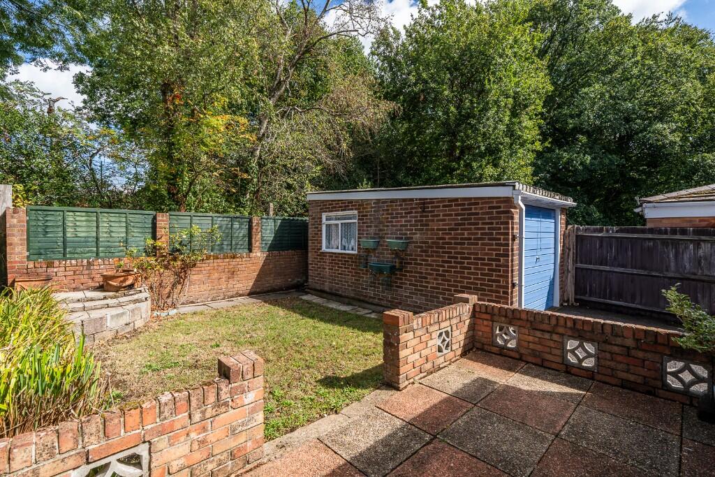 The Grove, Sholing, Hampshire, SO19 photo 2