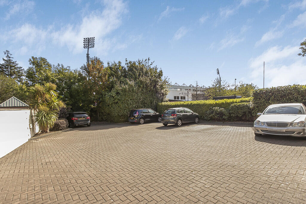 Property photo 11