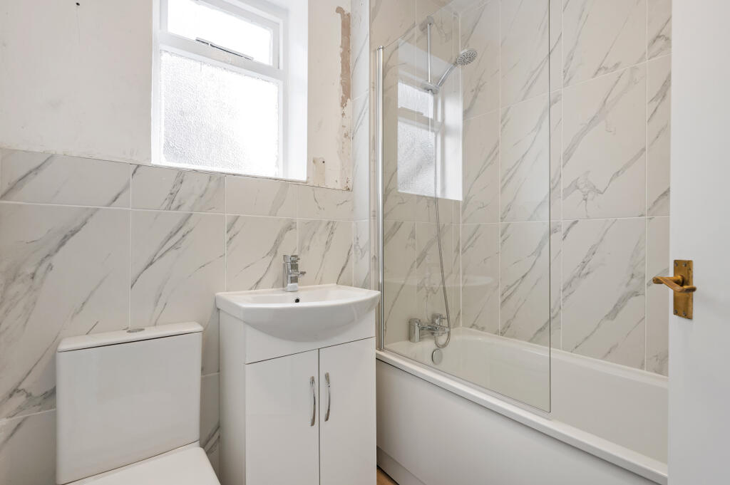 2 bedroom ground floor flat for rent