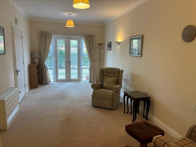 Apartment in Worcester, Worcestershire - View 5