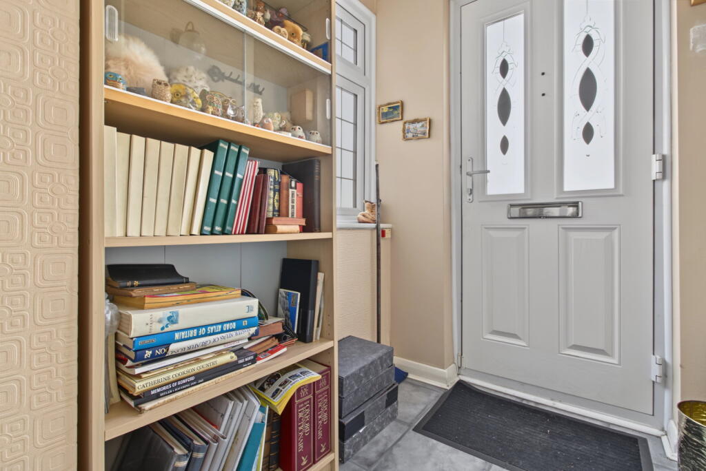 House in Romford - View 5