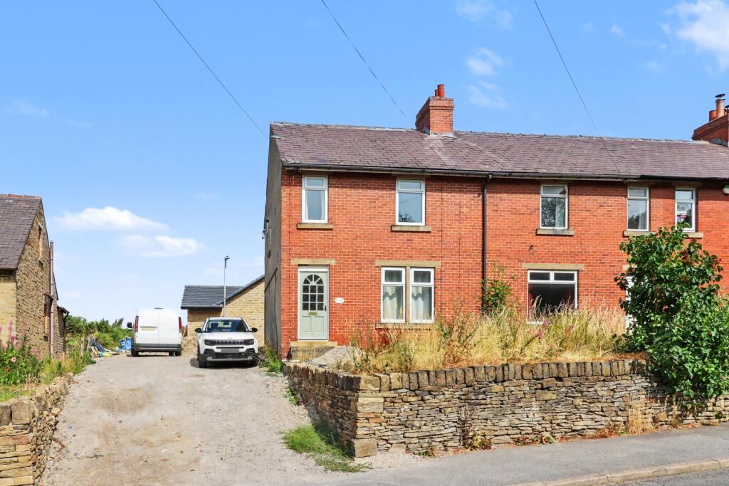 Main image of property: 51 Turnshaw Road, Kirkburton, Huddersfield