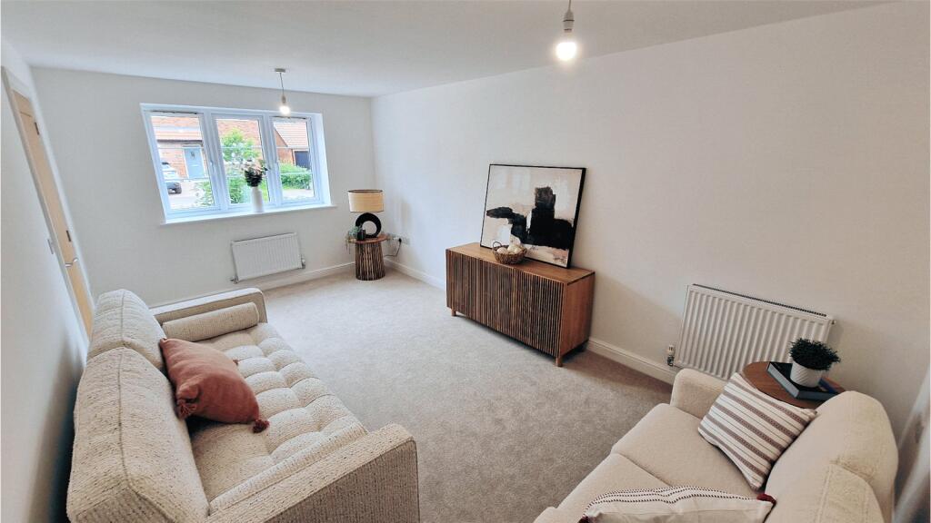 The Green, Acorn Avenue, Giltbrook, Nottingham, NG16 photo 5