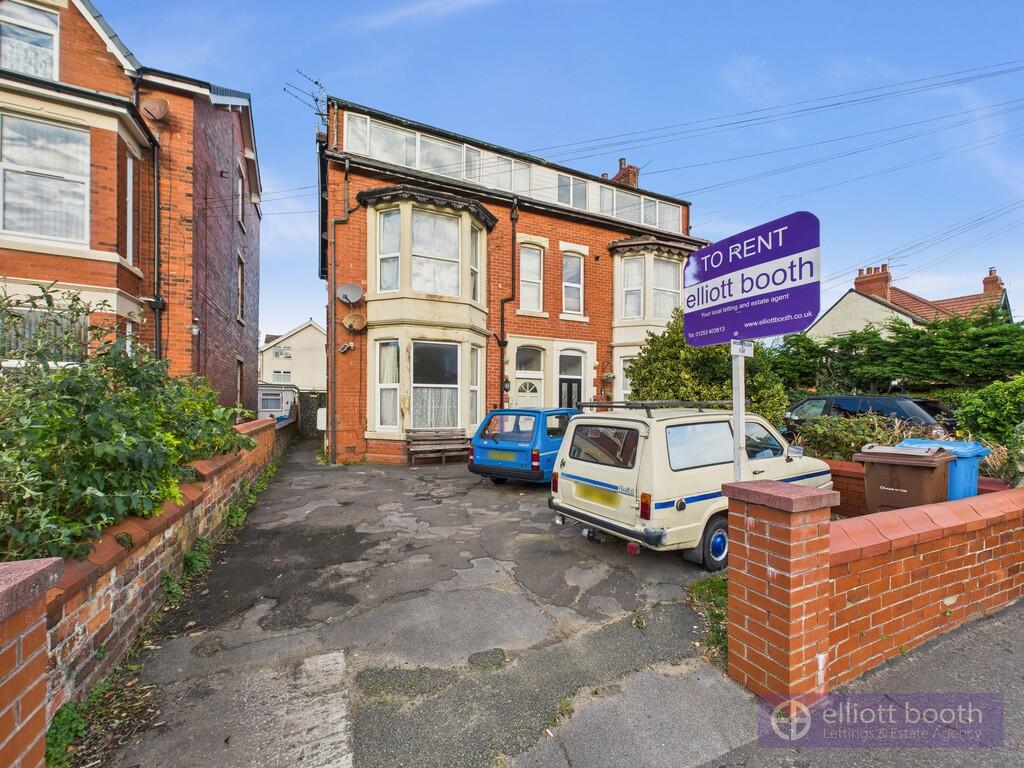 Main image of property: 1, 8 Derbe Road