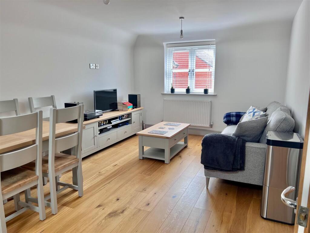 House in Stratford-on-Avon, Stratford-upon-Avon - View 5