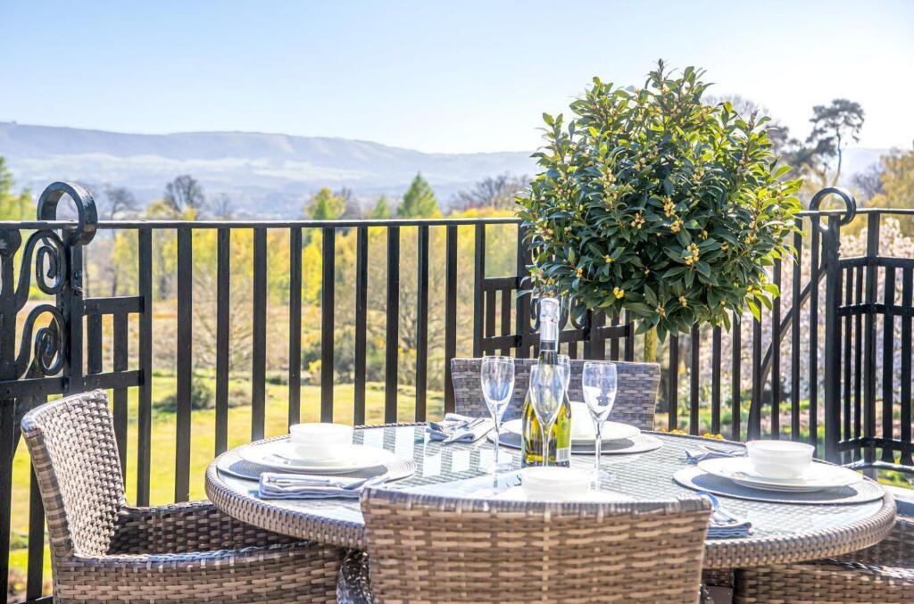 Main image of property: Kings Drive, Midhurst, GU29