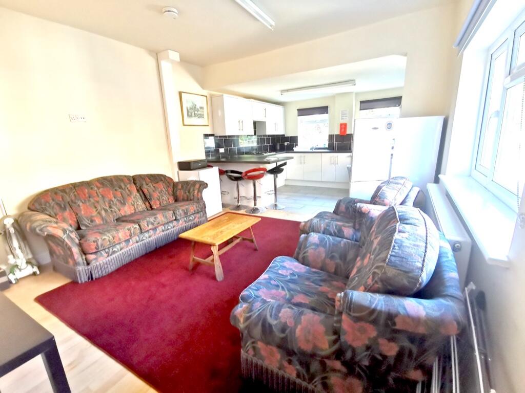 Main image of property: 8 Spring View Road,Sheffield,S10 1LS