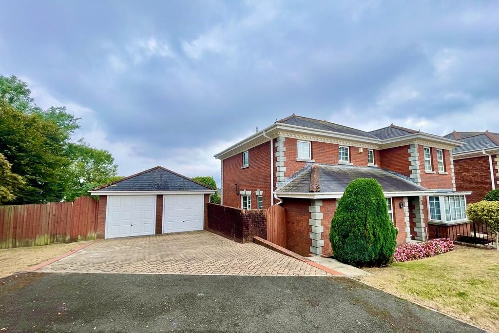 House in Plymouth - View 4
