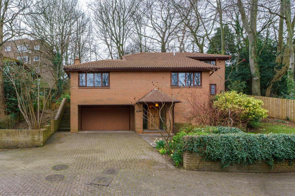 Main image of property: Lindisfarne Close, Jesmond, NE2