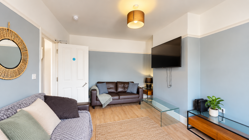 House in Bristol - More