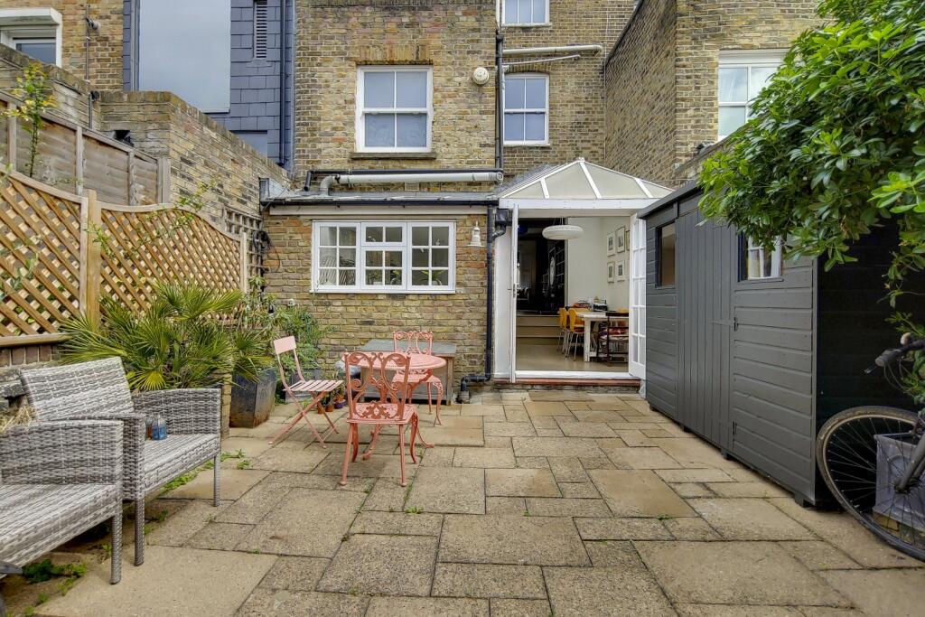 House in London - View 4