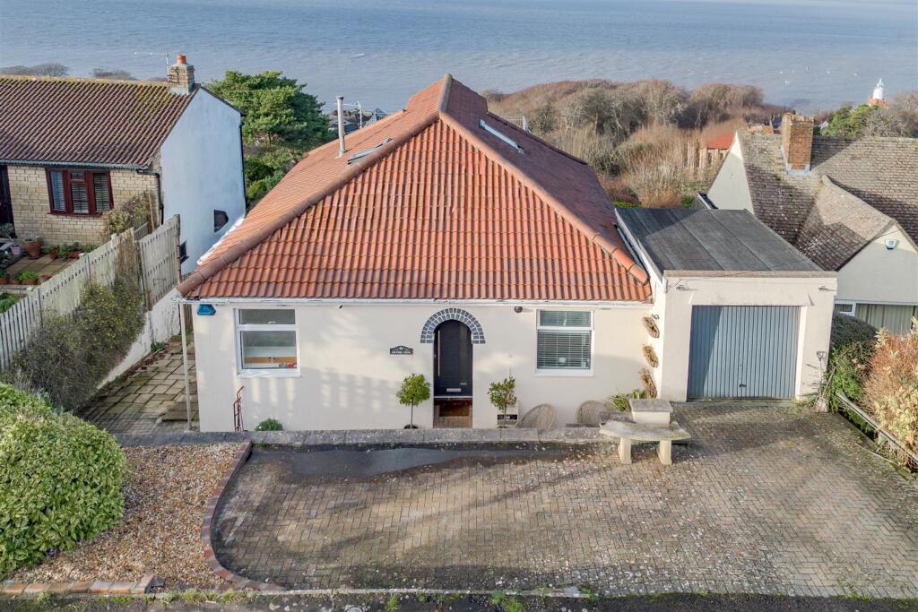 5-bed detached on Hillcrest Road, Portishead, £675,000