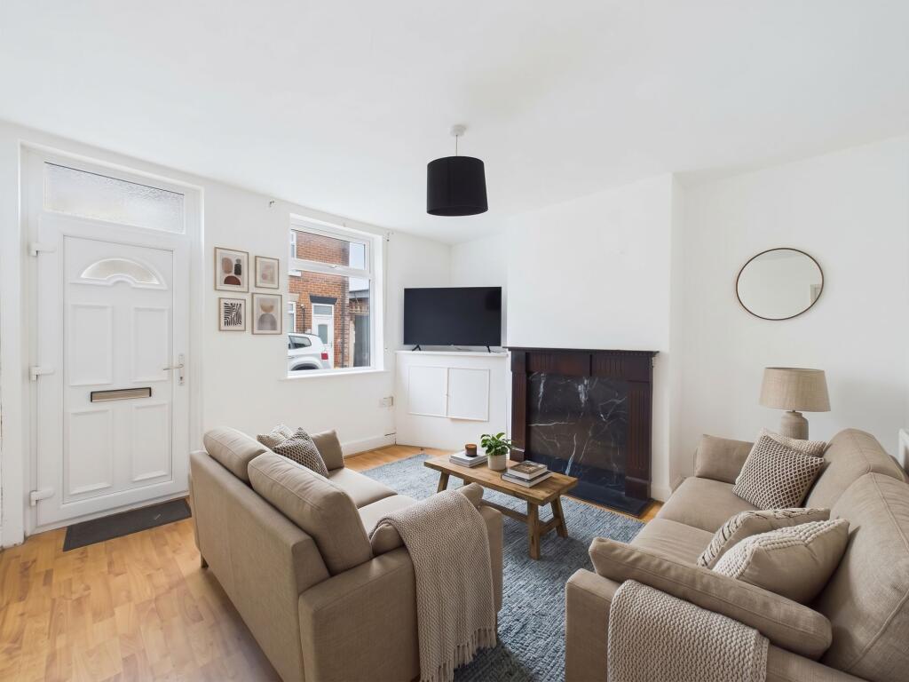 House in Ashfield, Sutton in Ashfield, Stanton Hill - View 2