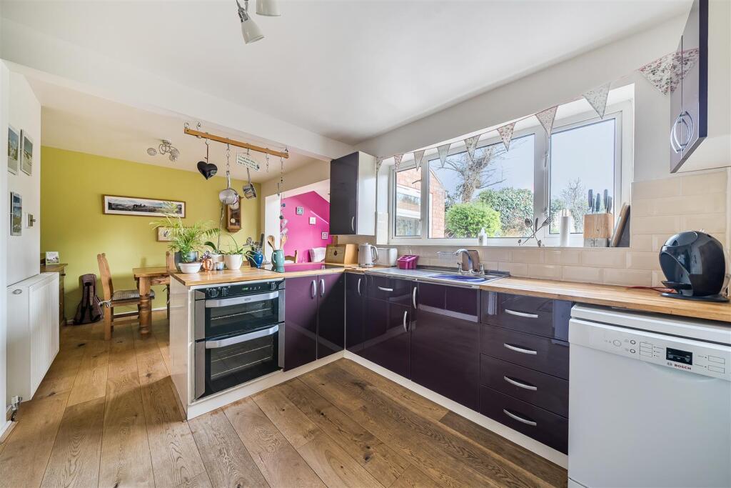 5 Broad Oak Crescent, Bayston Hill, Shrewsbury, SY3 0ND photo 4