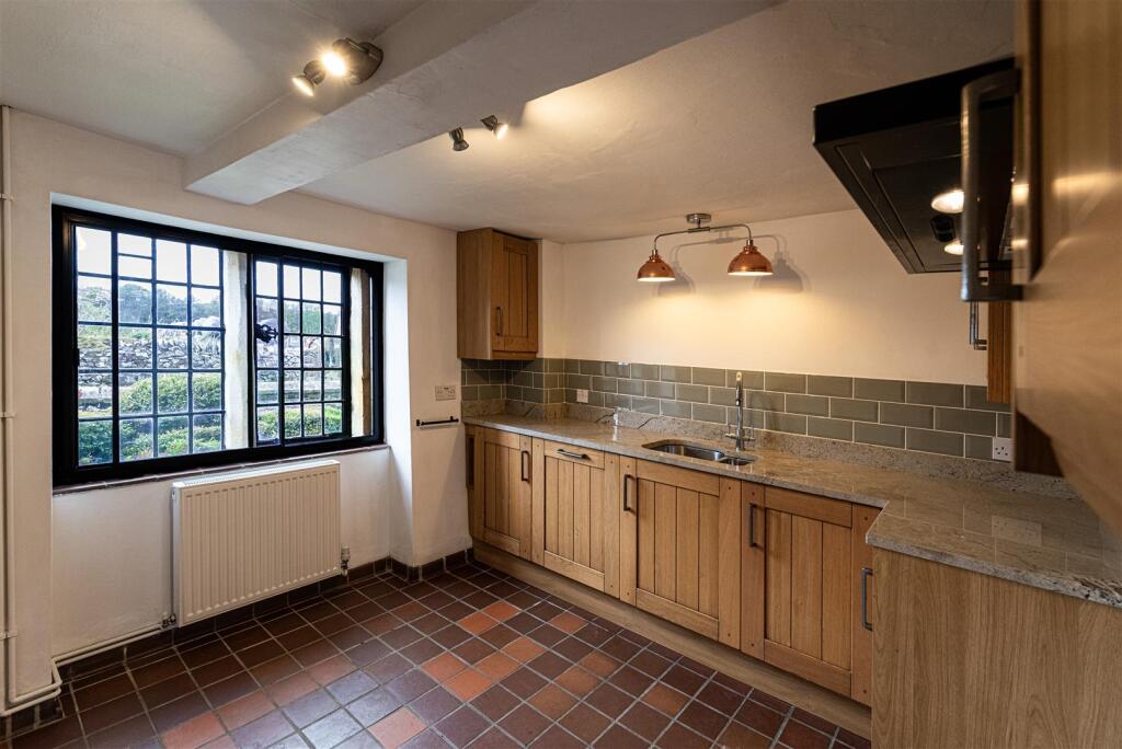 Thatchers, Dig Street, Hartington photo 3