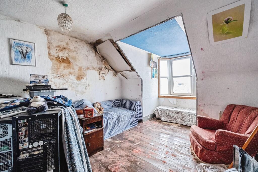 House in Aberdeen - More