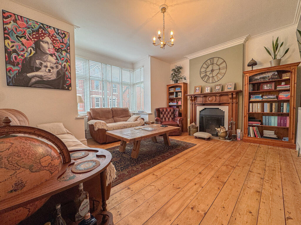 House in Hereford, Herefordshire - View 3