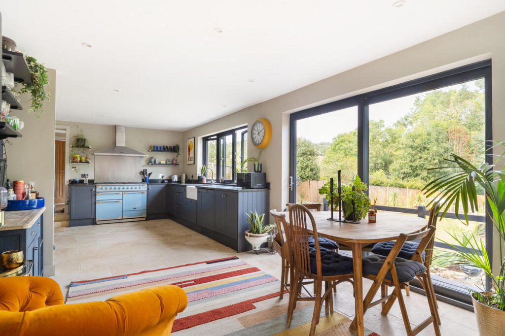 House in Dorchester - View 5