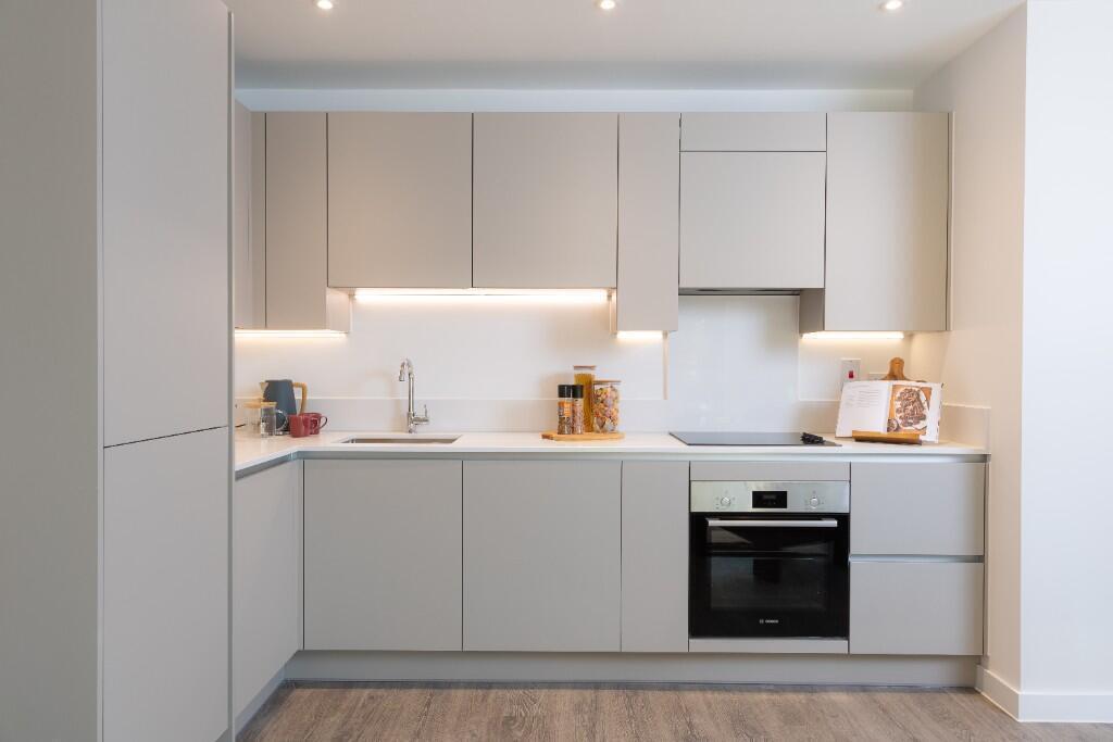 Main image of property: 1 Westhorpe Gardens,
Hendon,
London,
NW4 1TH